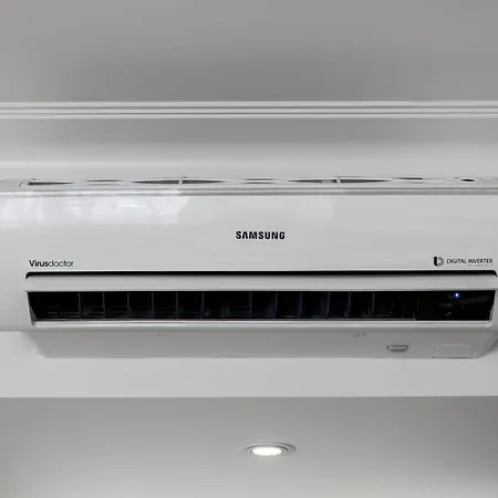 Studio Krysiewicza By Renters *